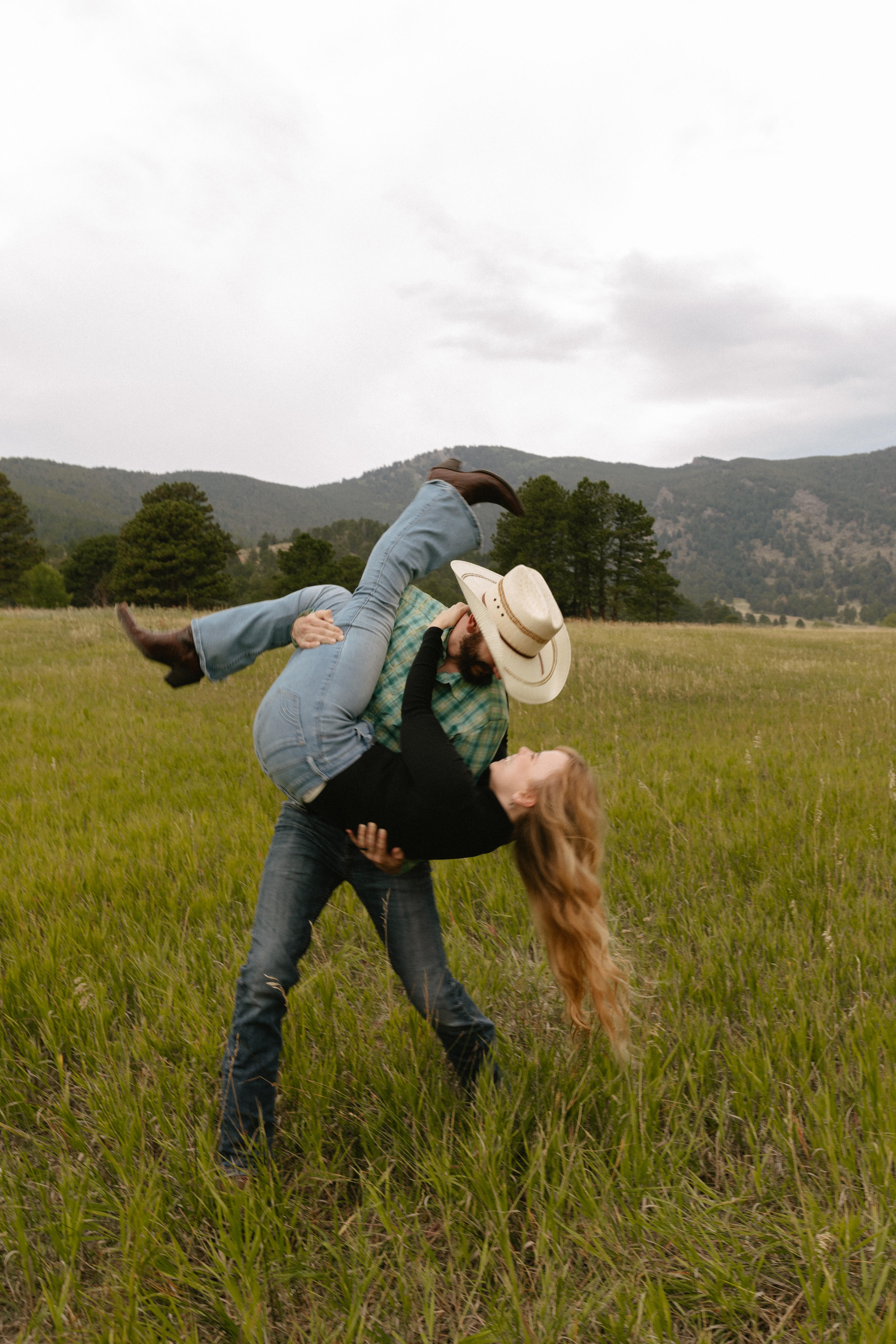 The Wedding Website of Sara Strickland and Kevin Finch
