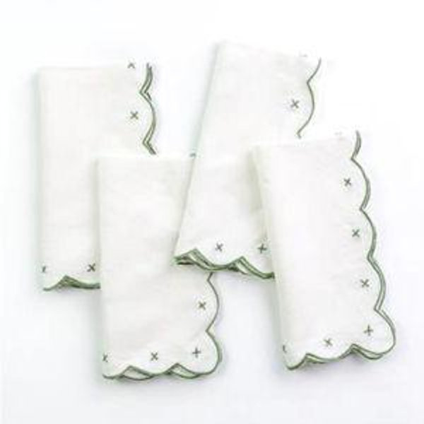 Scalloped Knot Embroidered Linen Napkin | Set of 4