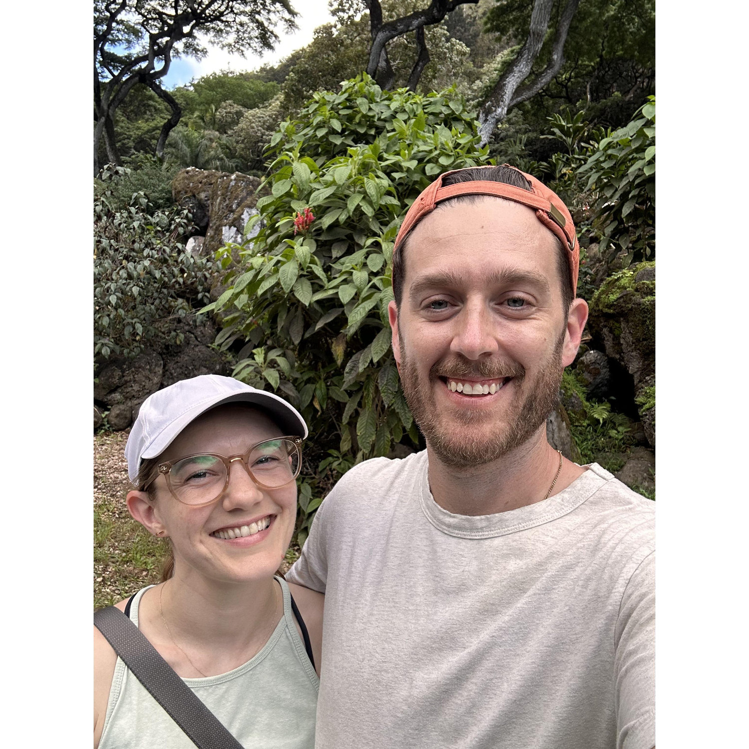 Looking cute in Hawaii🌺