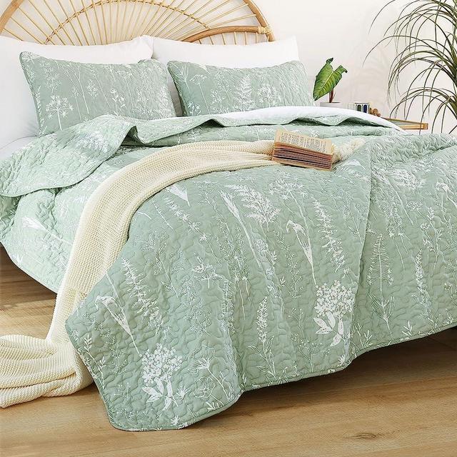 JANZAA Sage Green Quilt Bed Spread Botanical Quilts Queen Size with Floral Pattern Microfiber Quilts Set 3 Pieces Lightweight Comforter Reversible Quilt Bedding Set 1 Queen Quilt and 2 Pillow Cases