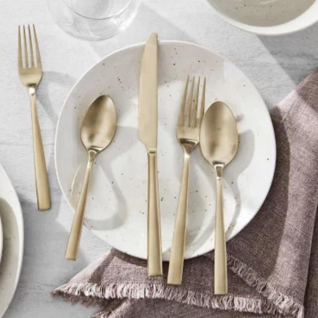 Member's Mark Stainless Steel 20 Piece Flatware Set (Assorted Colors) - Sam's Club