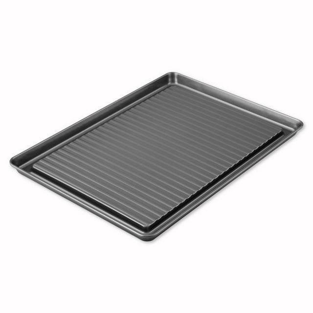 Wilton® Perfect Results Mega Oven Griddle