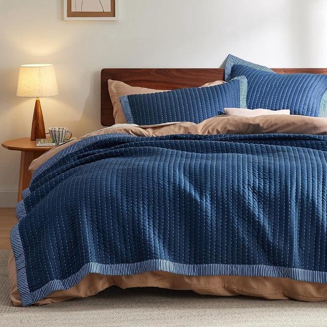 Bedsure Navy Quilts King Size - King Quilt Bedding Set Bedspread Coverlet, Lightweight Corduroy Pattern Bedspread, 3-Piece Set with 106"x96" Coverlet & 2 Pillow Shams, All-Season Soft Microfiber