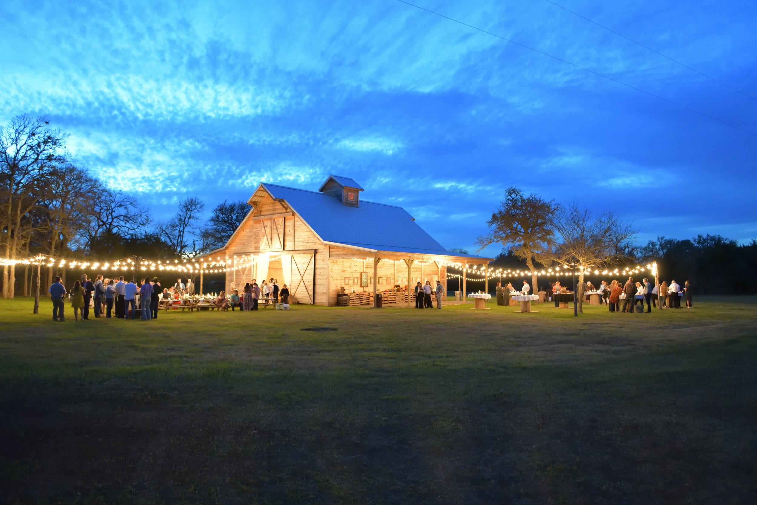 The Wedding Website of Reagan Standard and Klay Klaerner