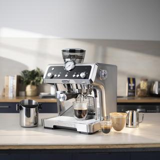 La Specialista Prestigio Espresso Machine