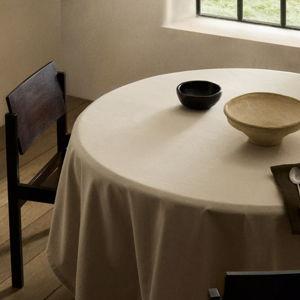 SCALLOPED TABLECLOTH