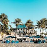 Numero Uno Beach Hotel & Restaurant