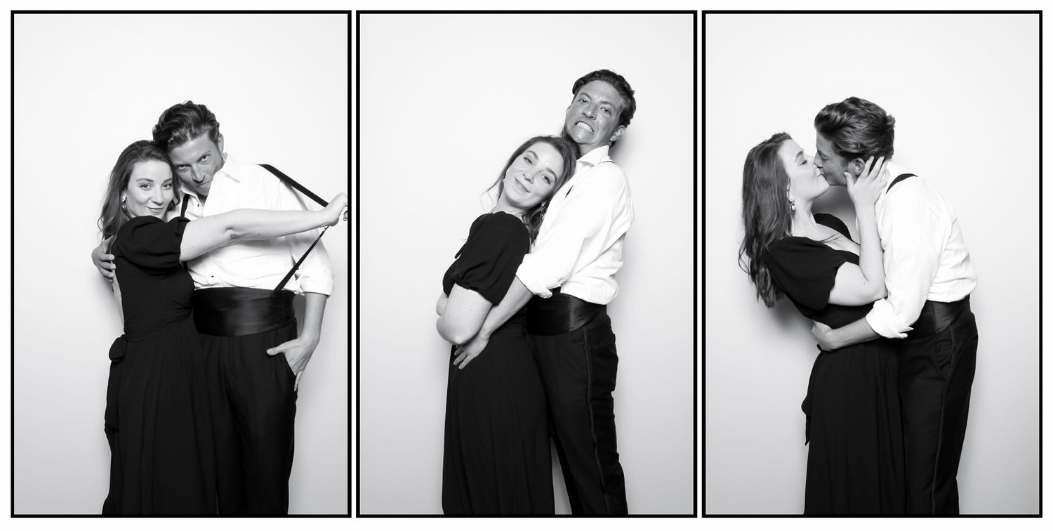 The Wedding Website of Laura Police and Gordon Hall