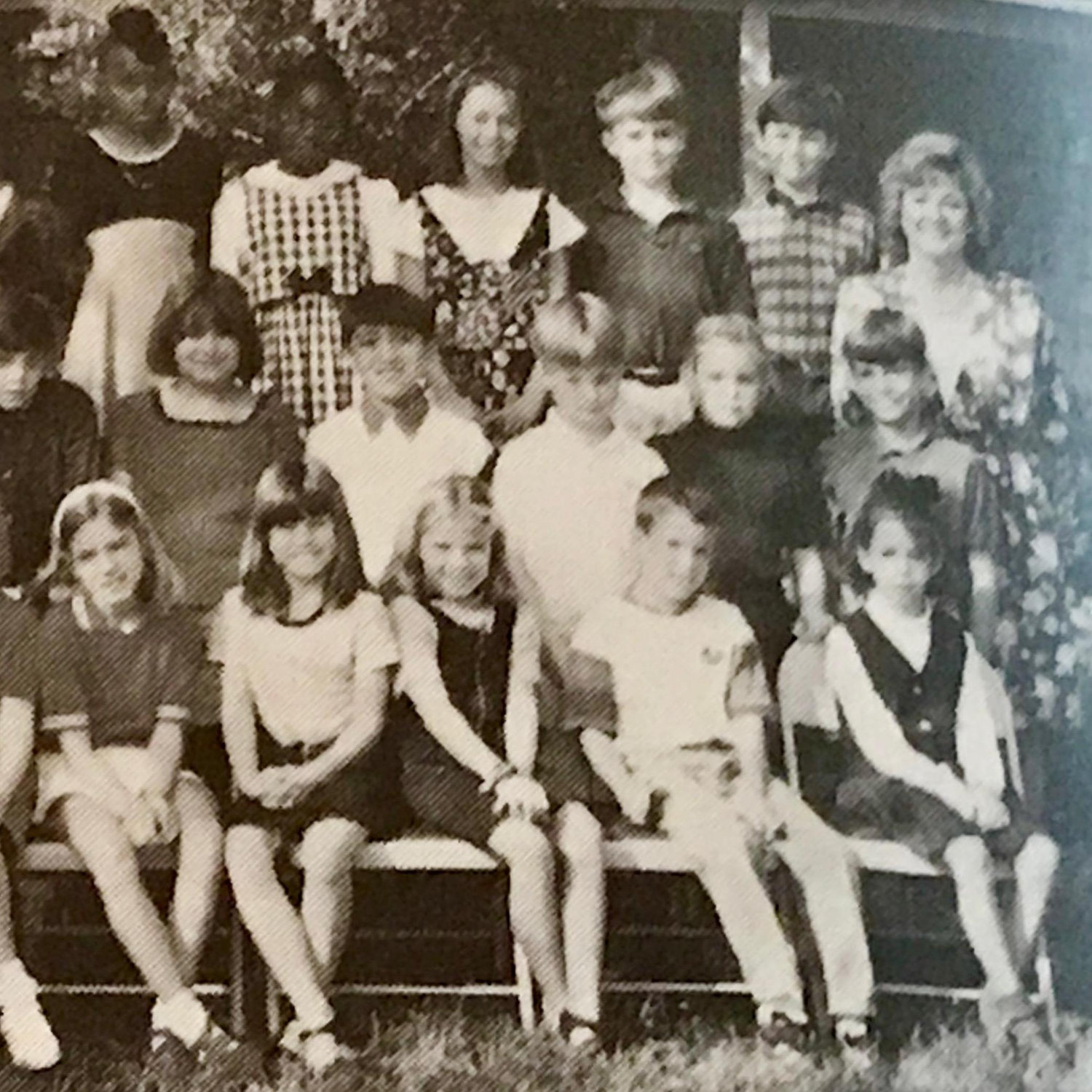 Front row - 3rd grade class picture, 1998