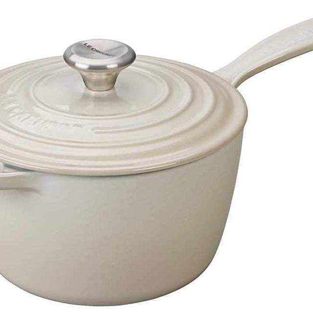 Le Creuset LS2518-18716SS Signature Saucepan, 2.25 QT, Meringue