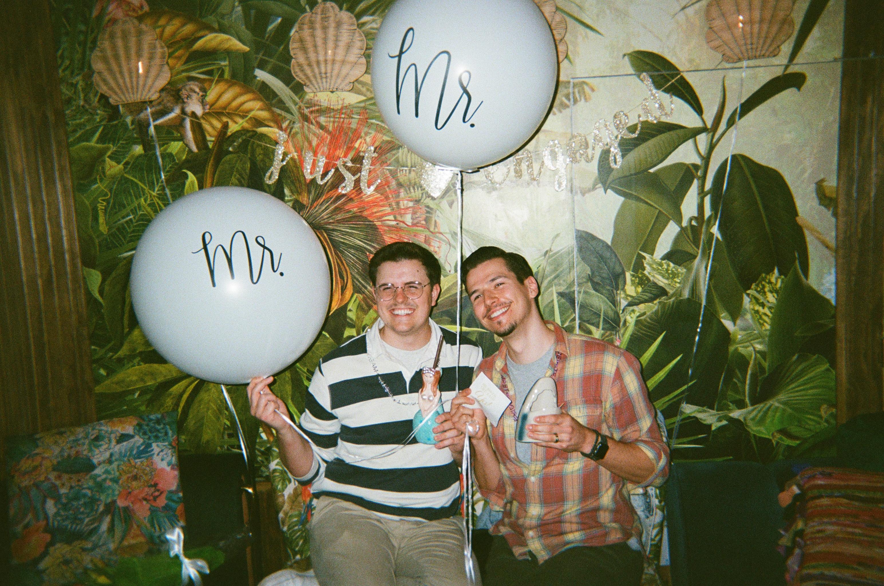 The Wedding Website of Charlie Munday and Justin Burr