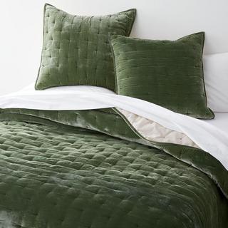 Juliet Velvet Quilt