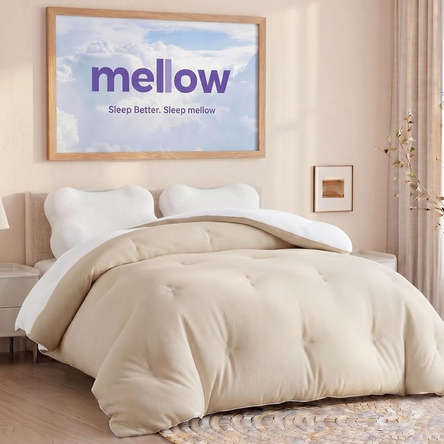 Mellow Marshmellow Comforter – Extra Fluffy Double-Stuffed Down Alternative Duvet Insert, All-Season Temperature Balancing, Oeko-TEX Fabric, Box Stitch, Machine Washable (Sand, Full/Queen)