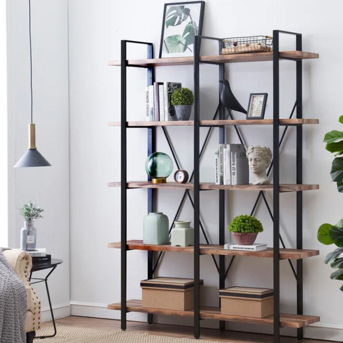 Luke’s Seminary Bookshelf Fund