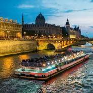 Honeymoon Paris Seine River Cruise