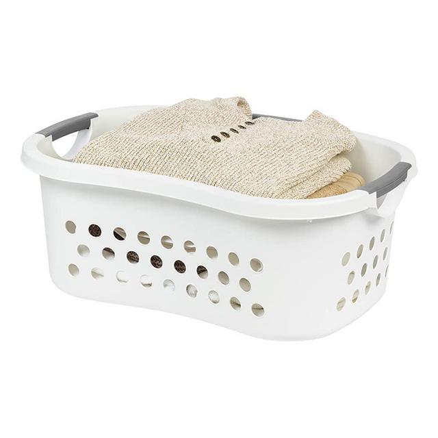 IRIS USA 48L Plastic Hip Hold Laundry Basket Hamper Organizer with Built-In Comfort Carry Handles, 1.3 Bushel, for Closet, Dorm, Laundry Room, Bedroom, Nestable, Ventilation Hole, Large, White