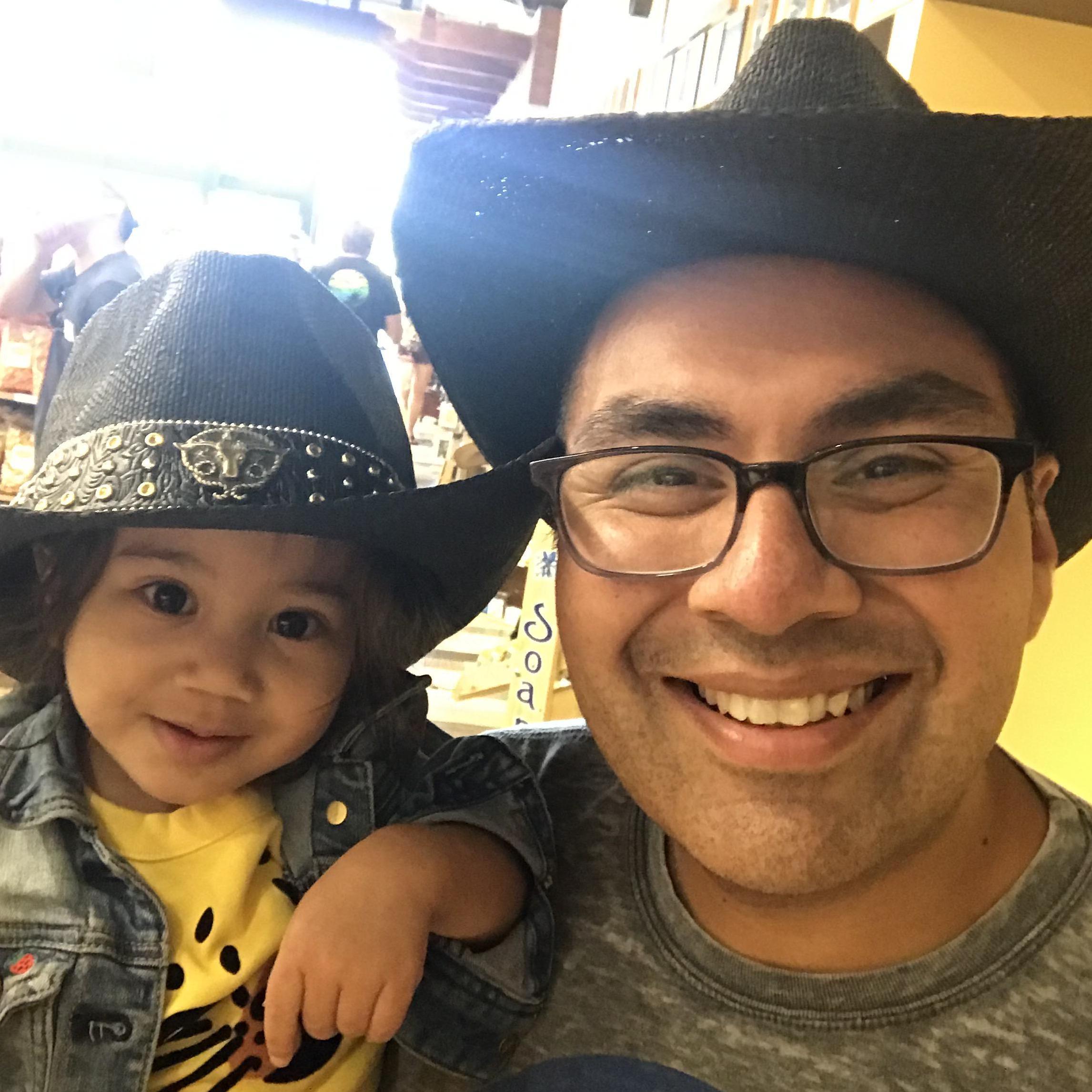 Cowgirls in crime!