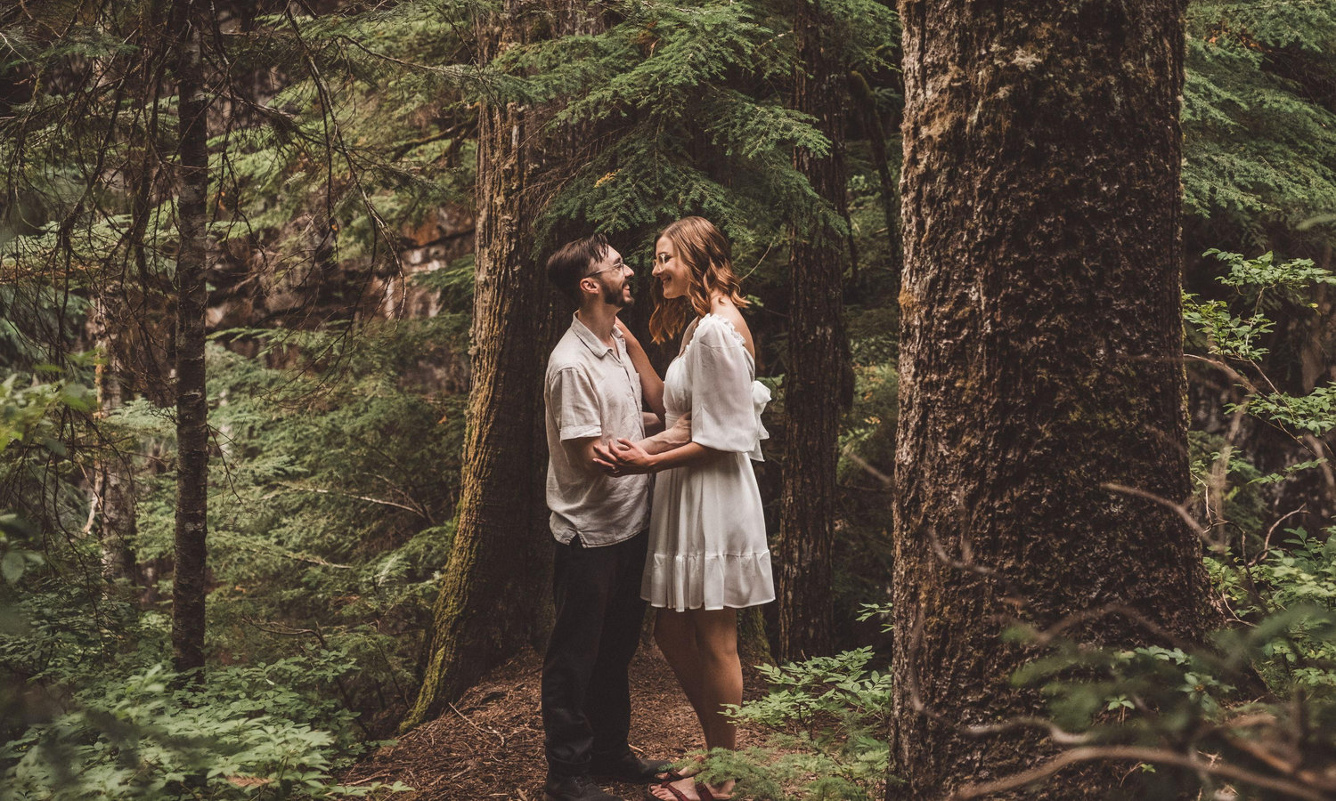 The Wedding Website of Amelia Davis and Sage Benner
