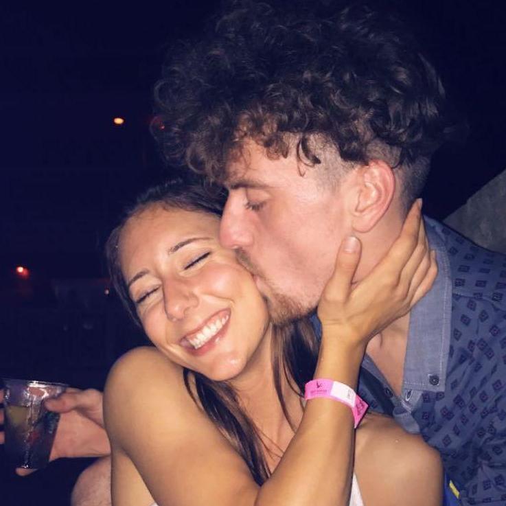 Put-In-Bay smooches.