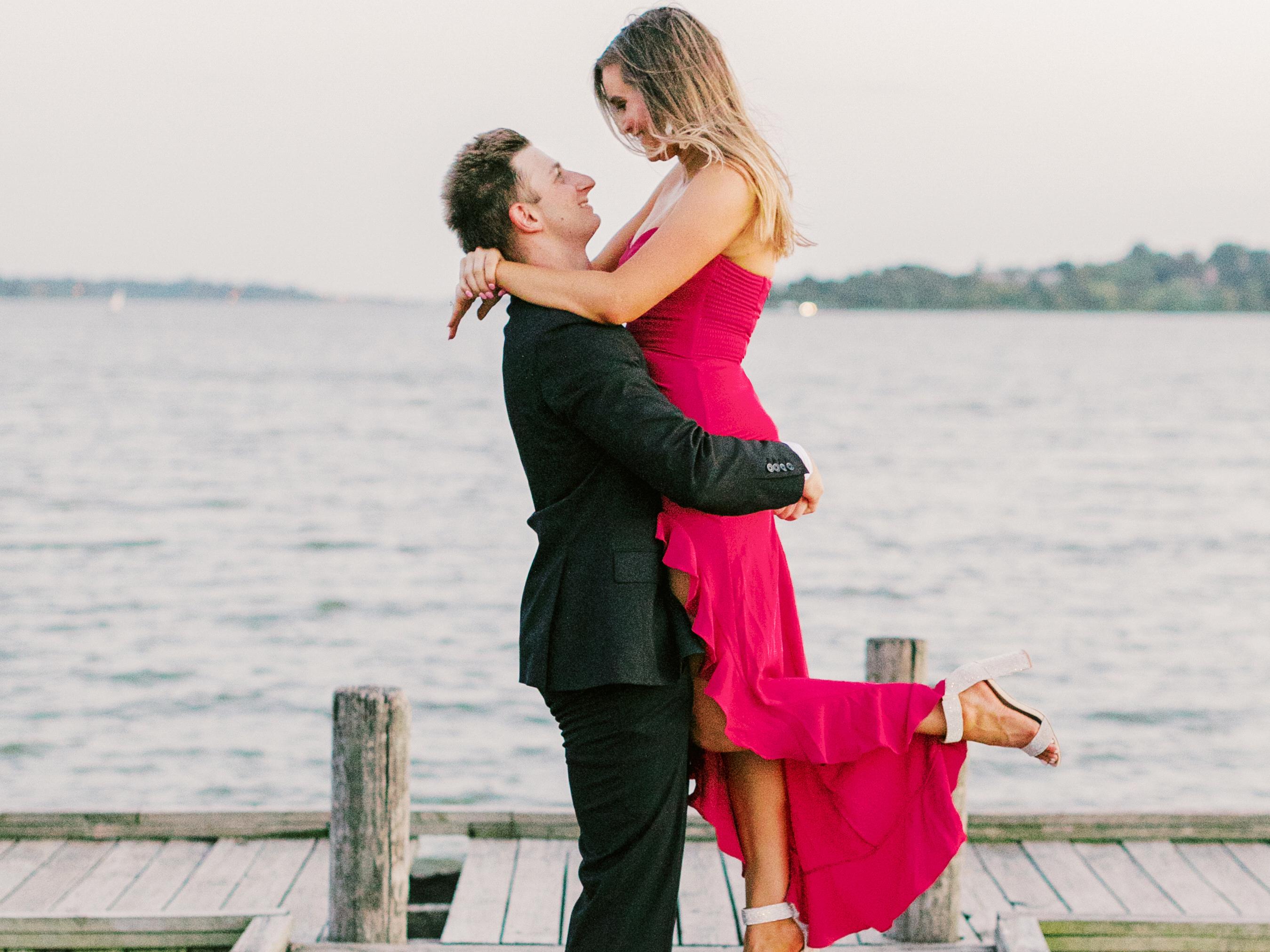 The Wedding Website of Ricky Rochester and Lindsey Lunden