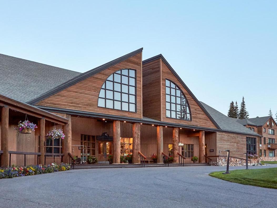 The Wedding Website of Blake Ridings and Sydney Bogden