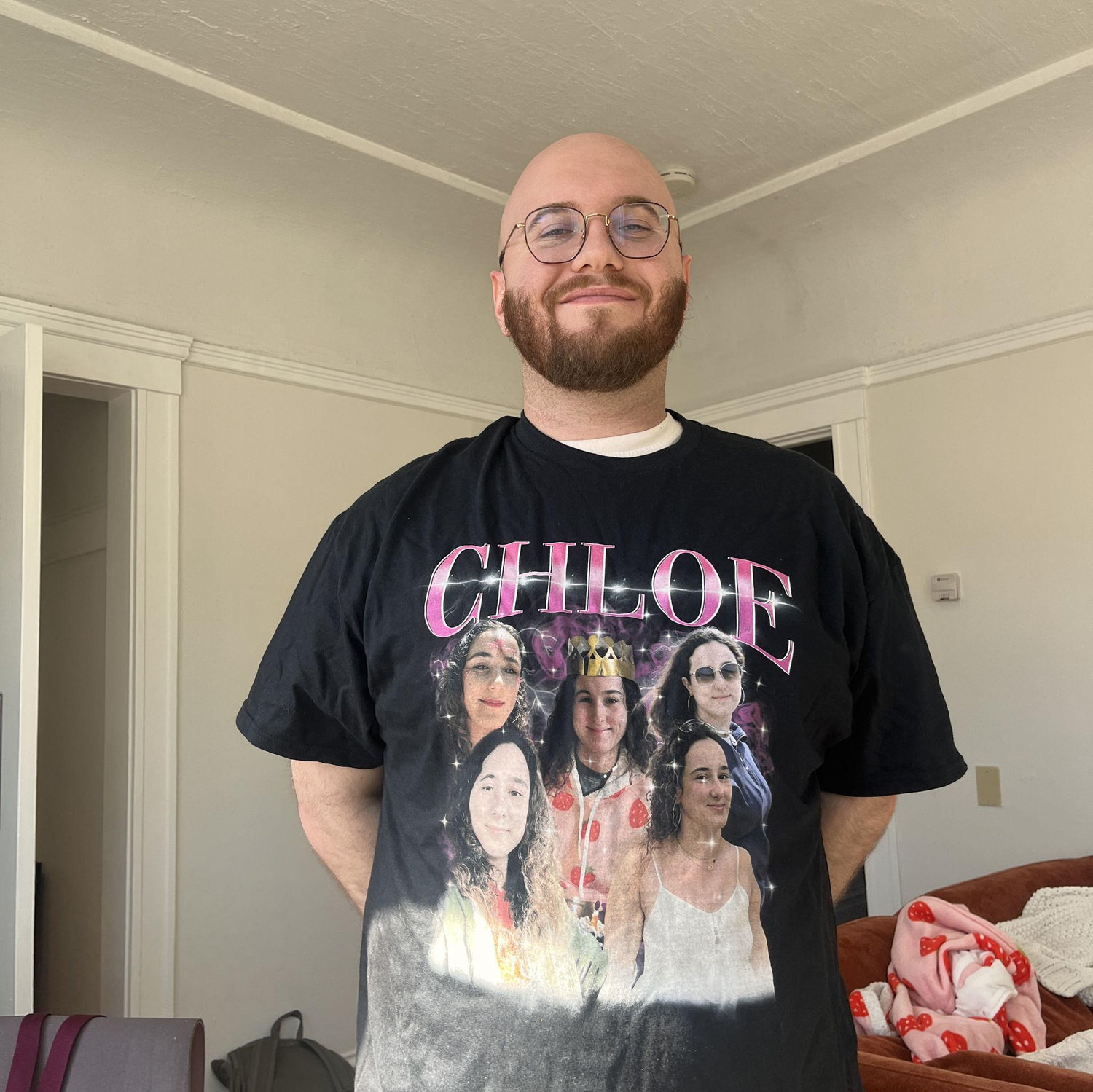 The tee-shirt