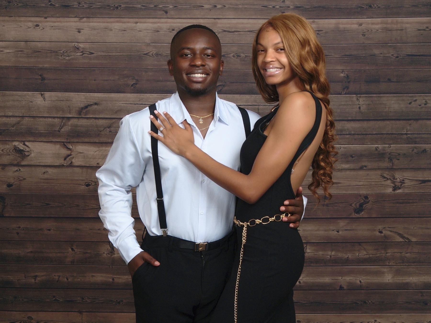 The Wedding Website of Mallorie Glover and Derrick Fitts