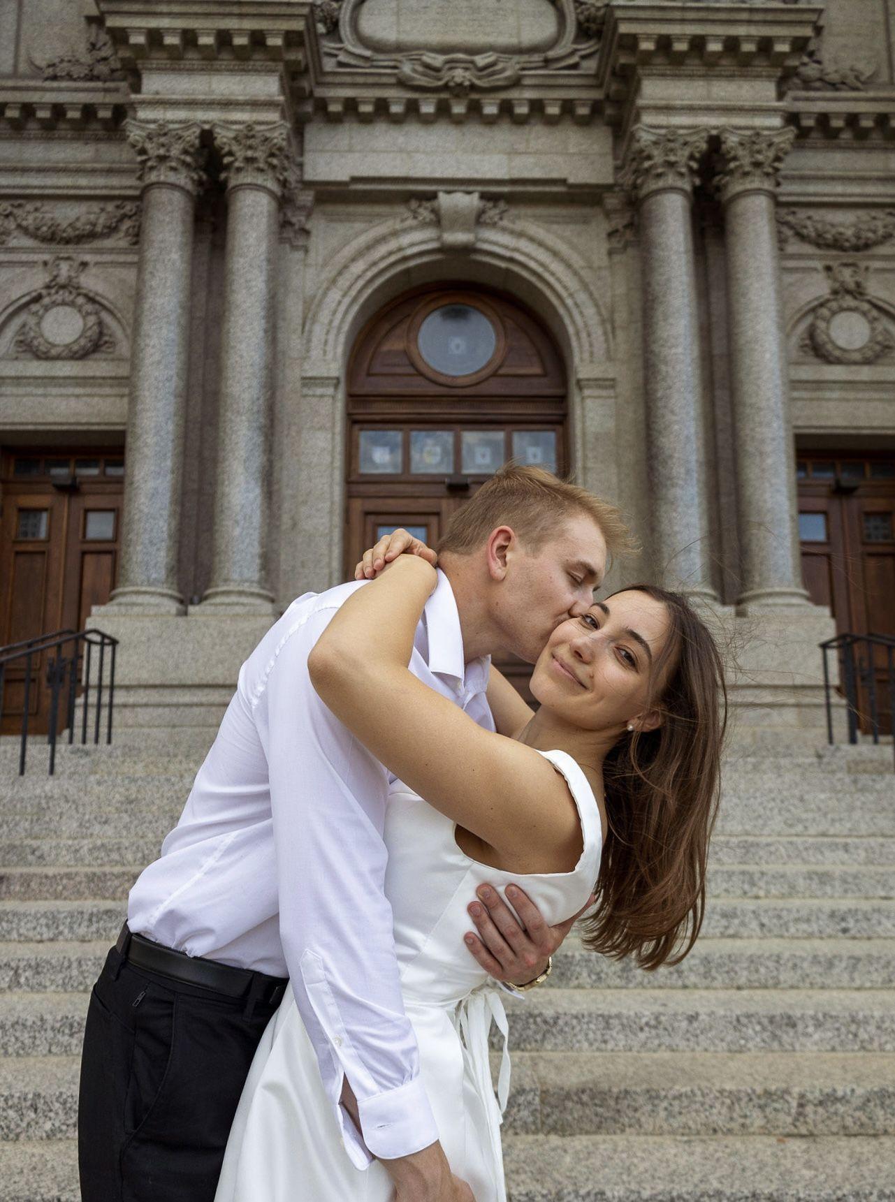 The Wedding Website of Danielle Menge and Tommy Schwieger