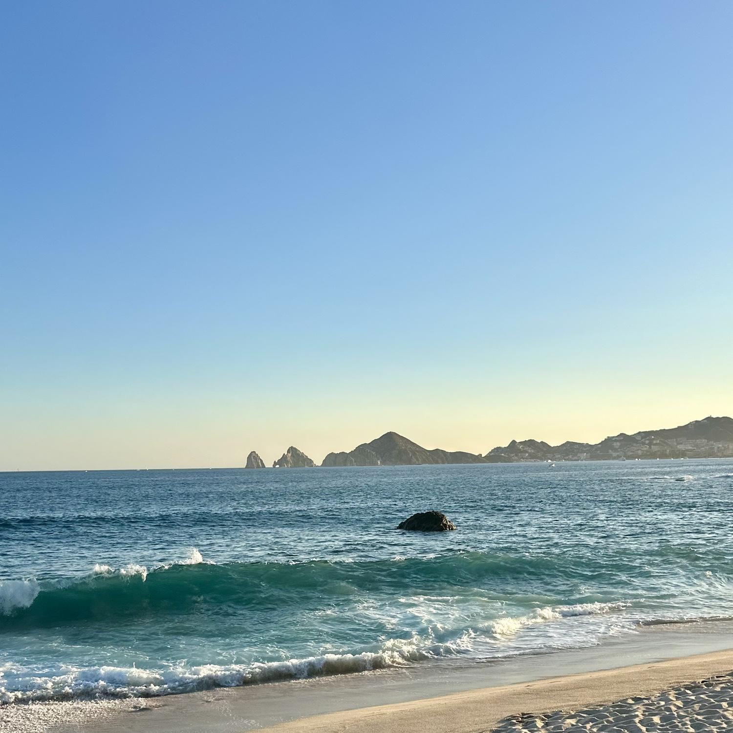 The famous Cabo Arch!