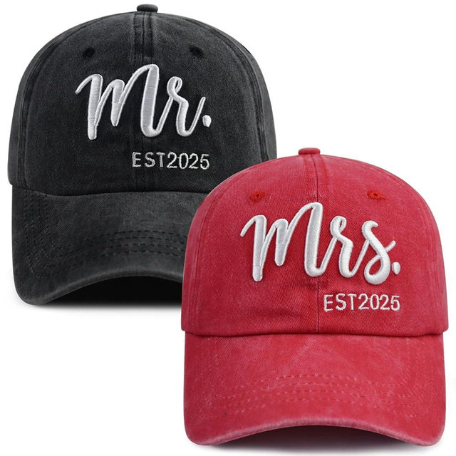 2PCS Mr and Mrs 2025 Hats for Men Women, Adjustable Cotton 3D Embroidered Couples Gifts Baseball Cap