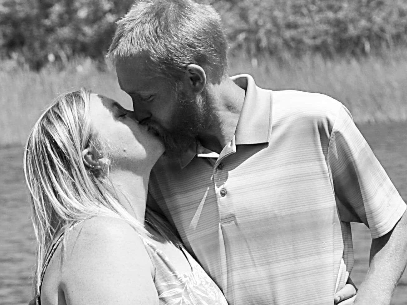 The Wedding Website of Nicole Mccardle and Seth Spaulding