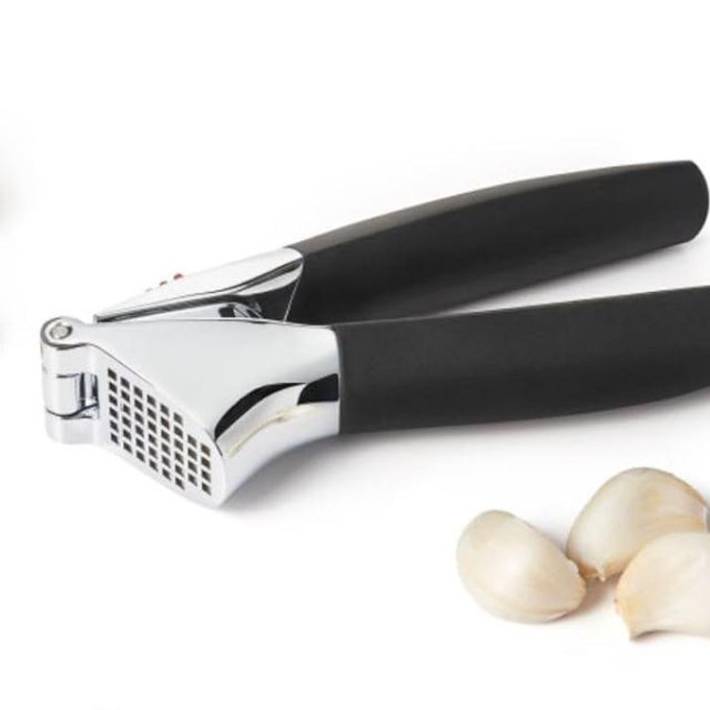 OXO Good Grips Heavy Duty Garlic Press, Die-Cast Zinc, Black