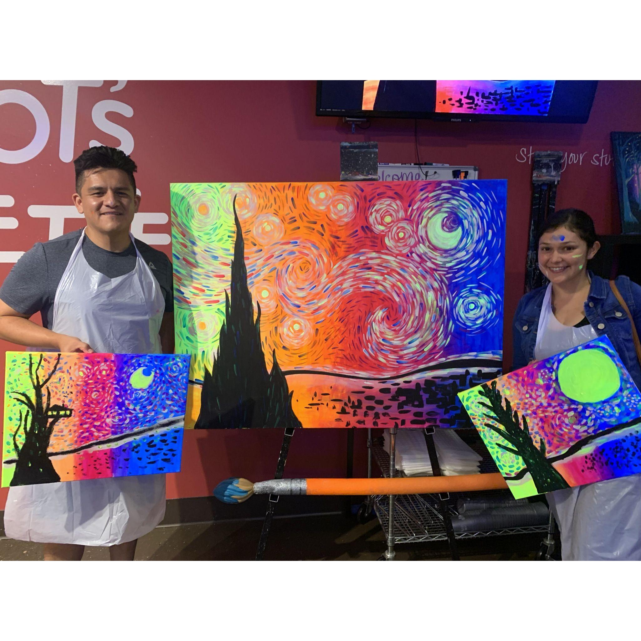 María wanted to imitate Van Gogh, but she painted an orange and asparagus instead