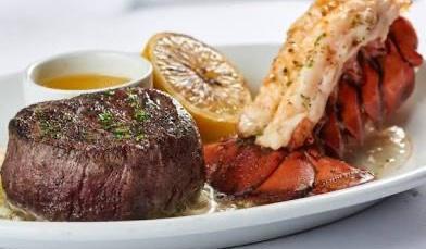 The Wedding Website of Lakendra Stevens and Markevious Hardy