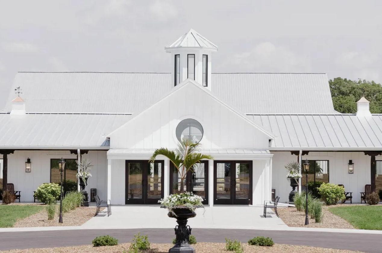 The Wedding Website of Kendall Williamson and James Quinn