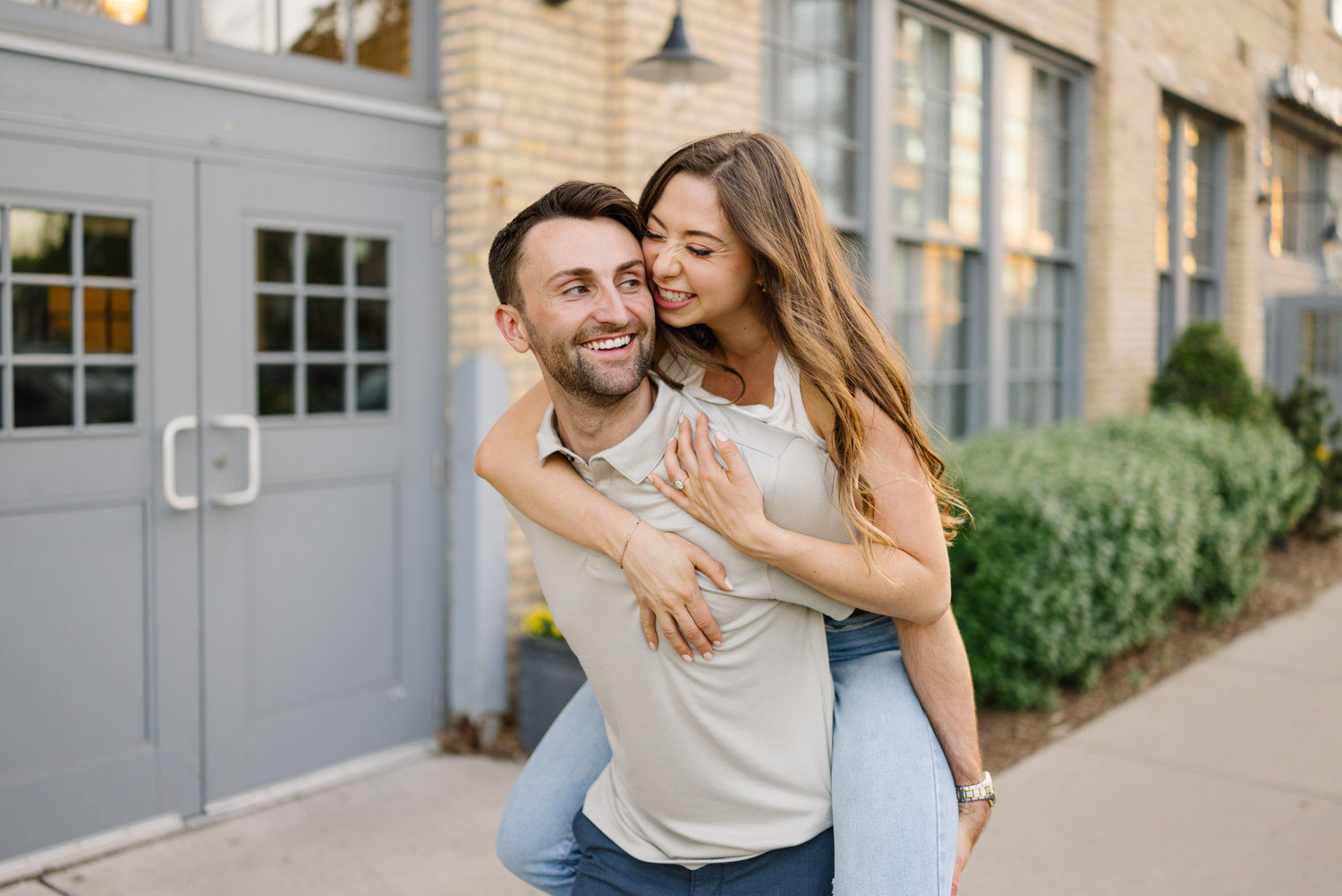 The Wedding Website of Lindsey Gee and Tyler Thomegreene