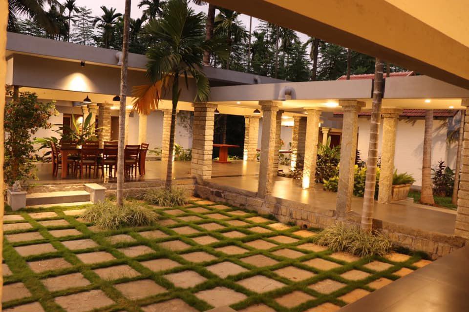 The Wedding Website of Pooja Bhat and Nitish Garg