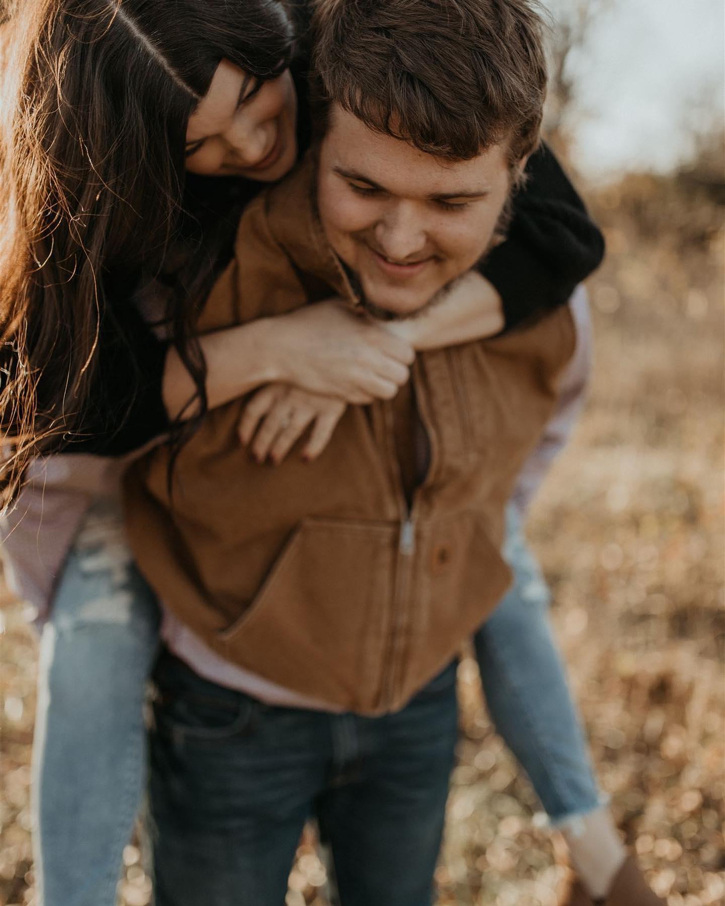 The Wedding Website of Hannah Parker and Hunter Engle
