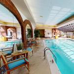 The Simsbury Inn: Pool, Billiards, Tennis