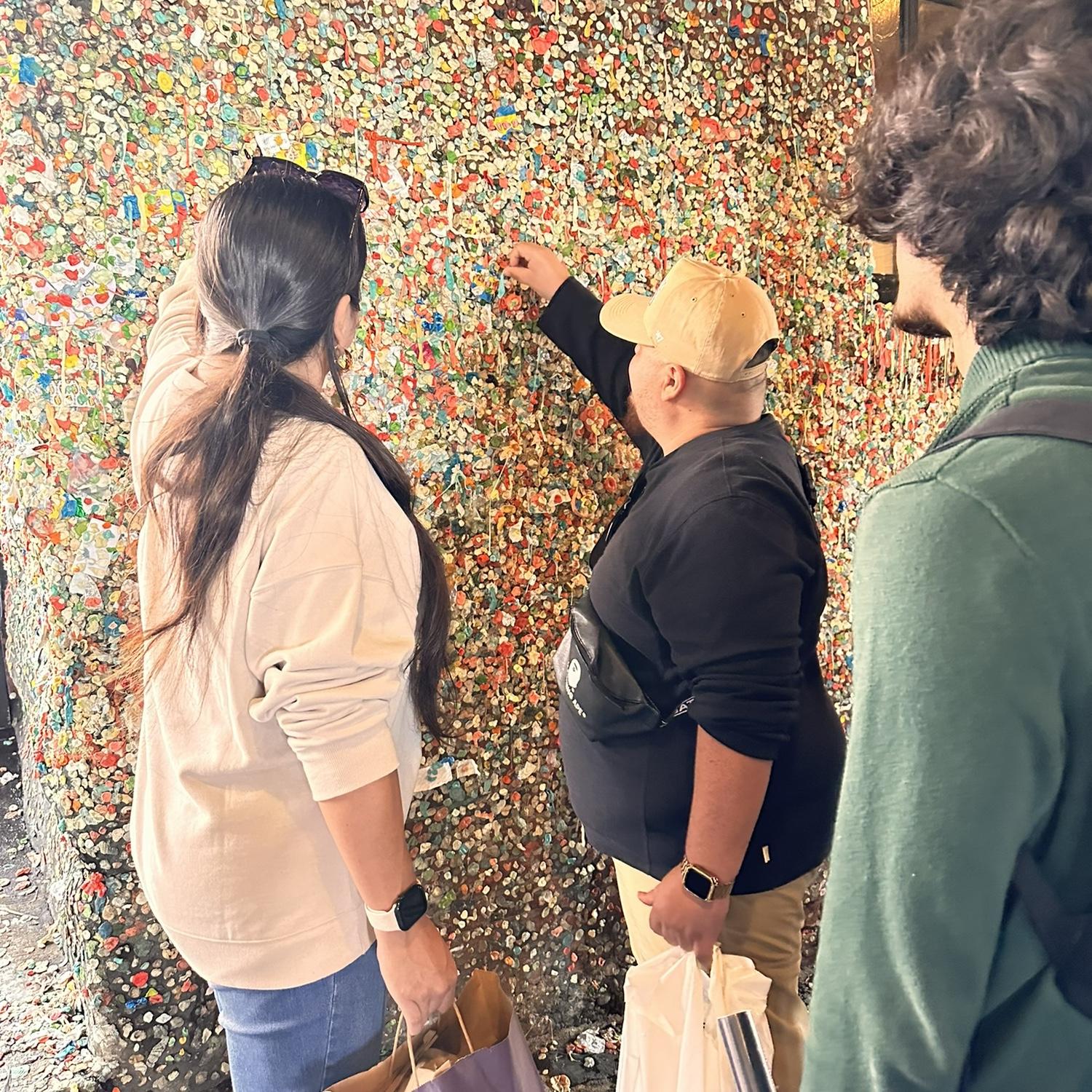 Gum wall