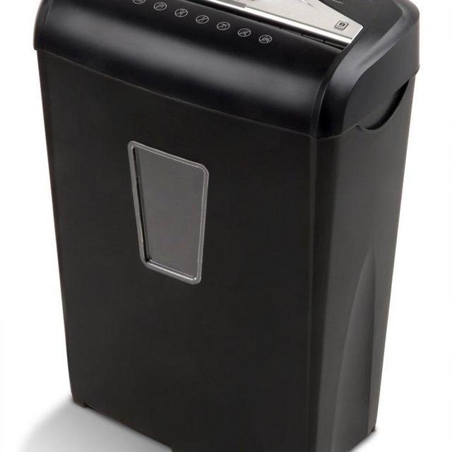 Aurora AU870MA High-Security 8-Sheet Micro-Cut Paper Credit Card Shredder Black