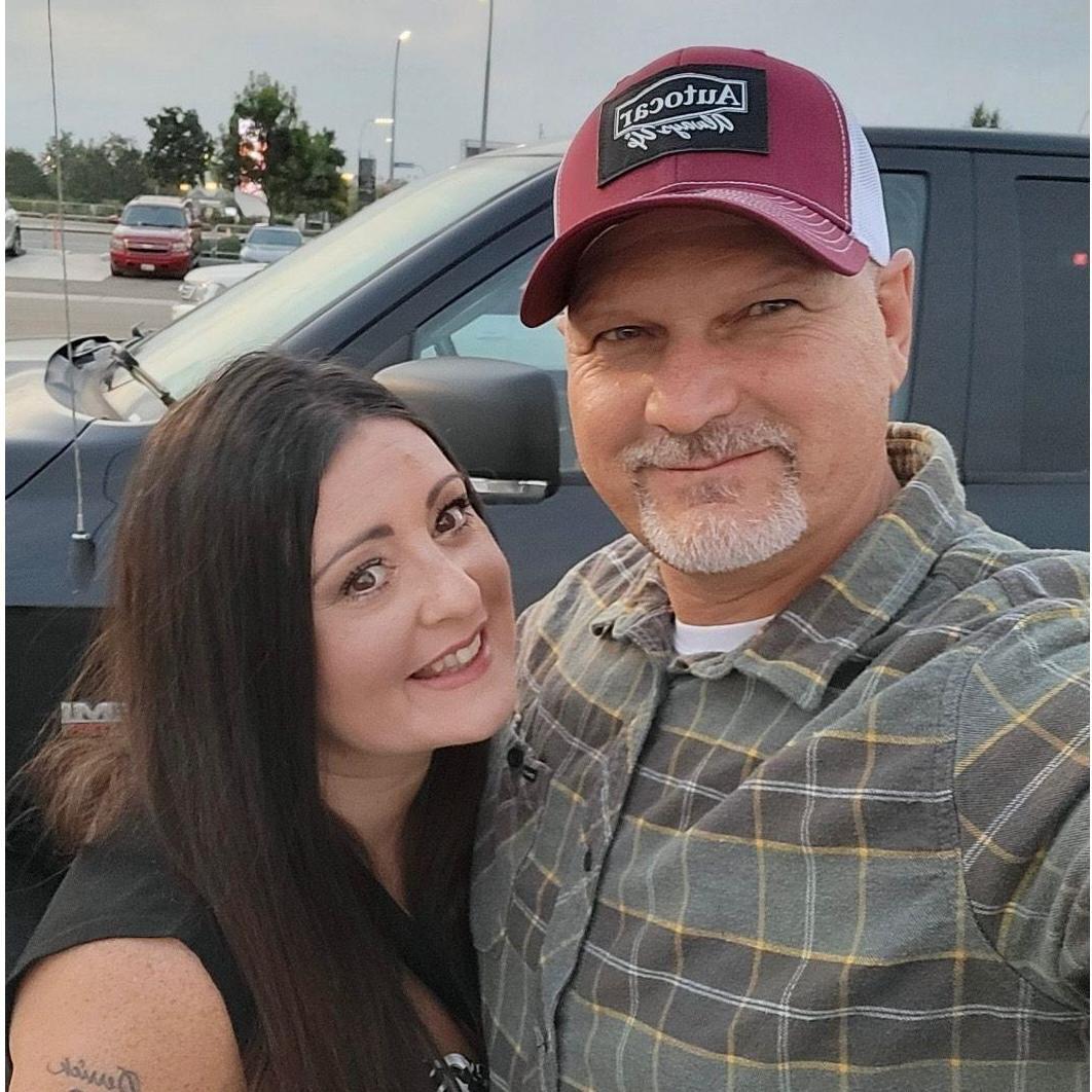 Jason’s first country concert 🤠