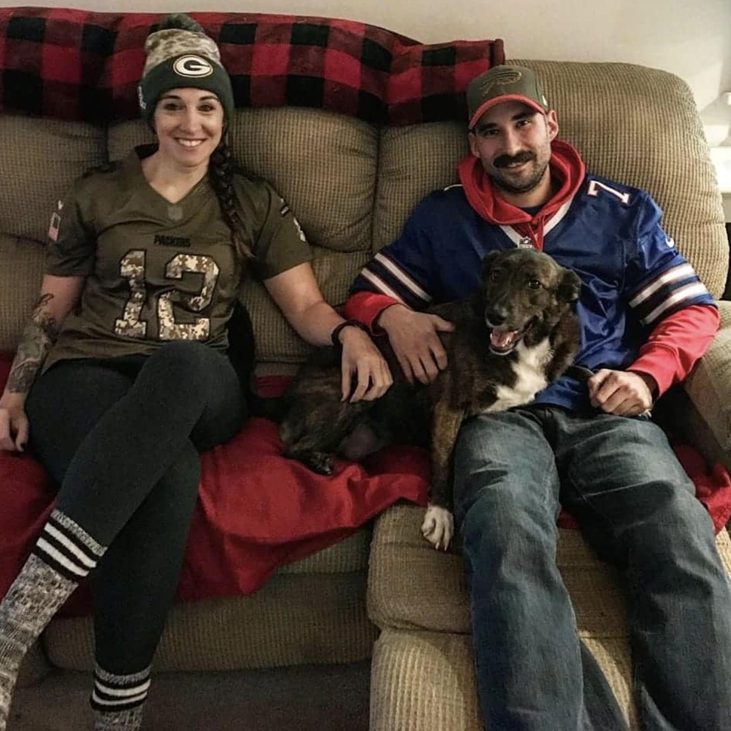 Bills v. Packers family picture