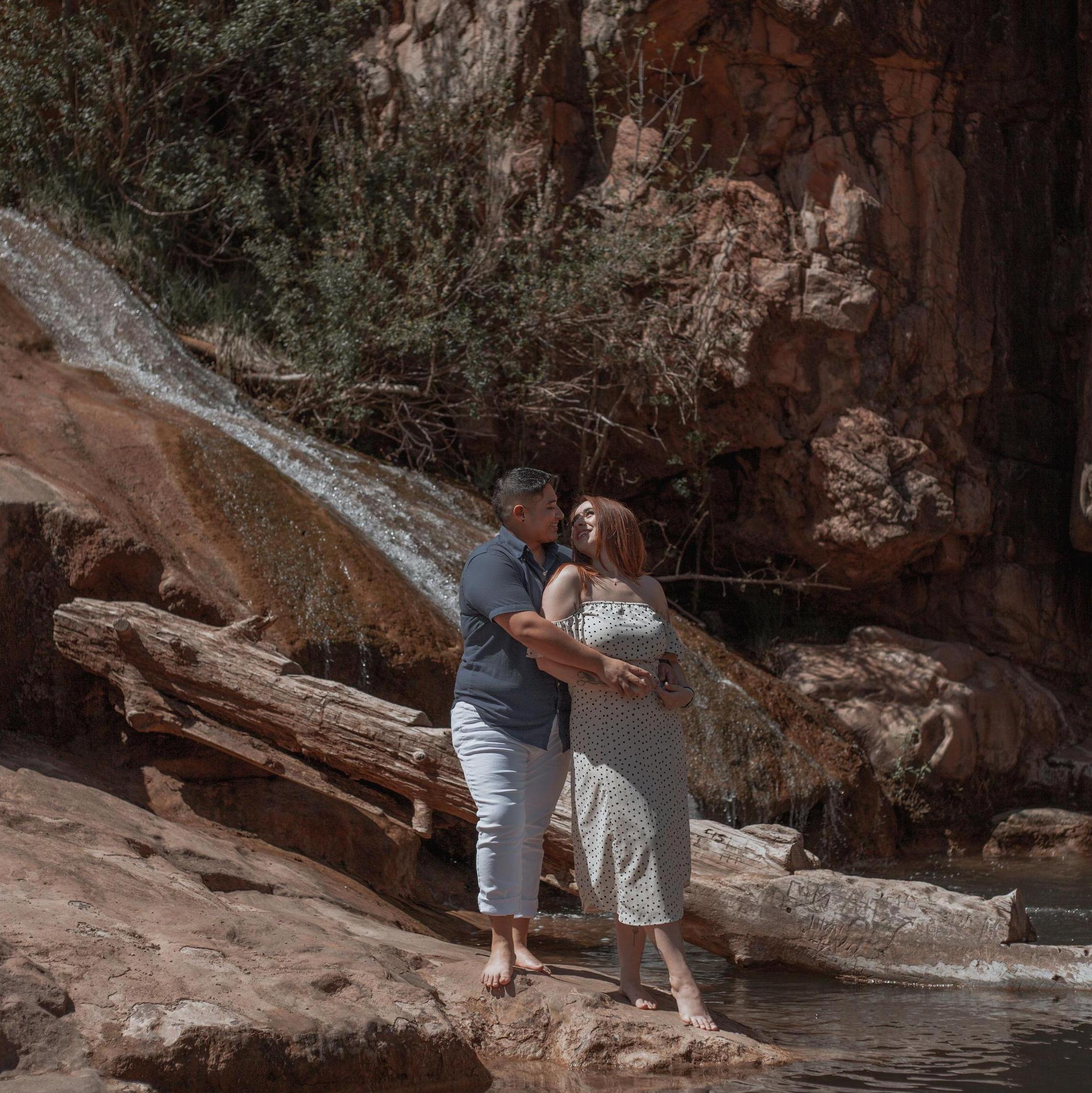 Engagement photos in Payson.