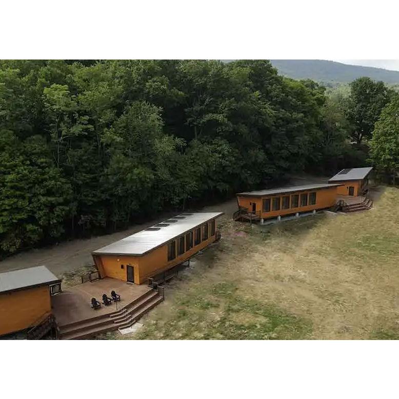 Cabins- 4 cabins that sleep up to 12 - 4 Queens, 8 Twins