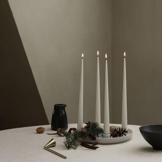 Vela Candle Holder