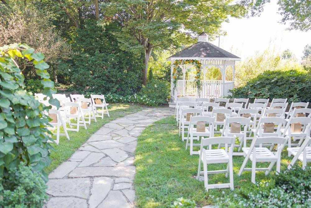 The Wedding Website of Madison Pontrelli and CJ Fennell