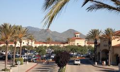 Camarillo Outlets - Main Court