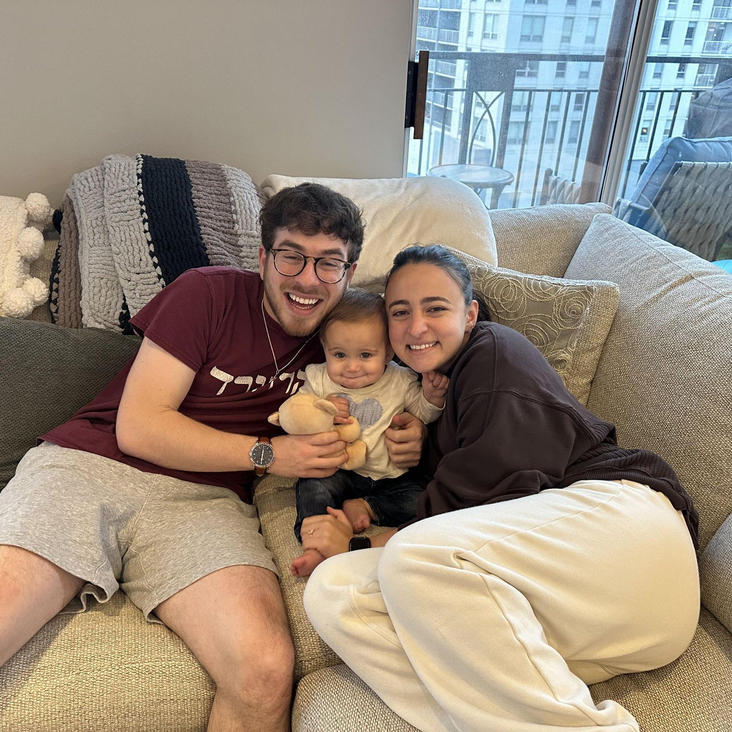 Snuggling with Ariella ⚲ Chicago, IL