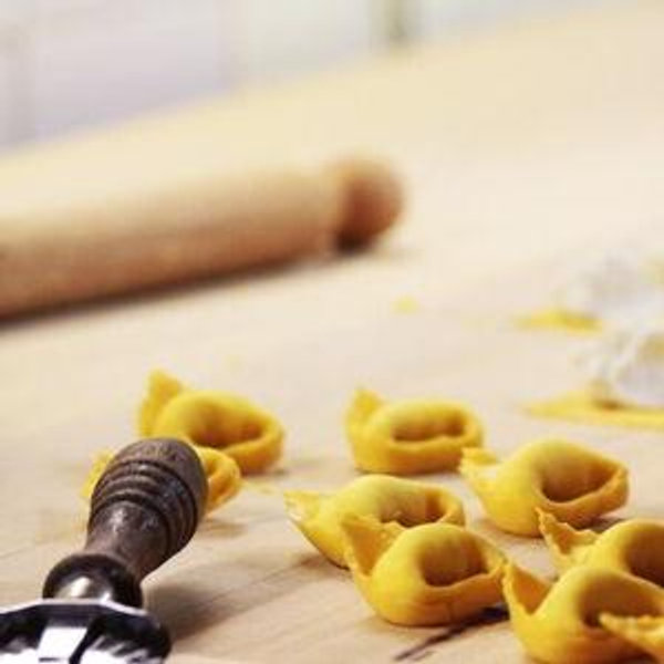 Honeymoon Fund: Cooking Class in Bologna